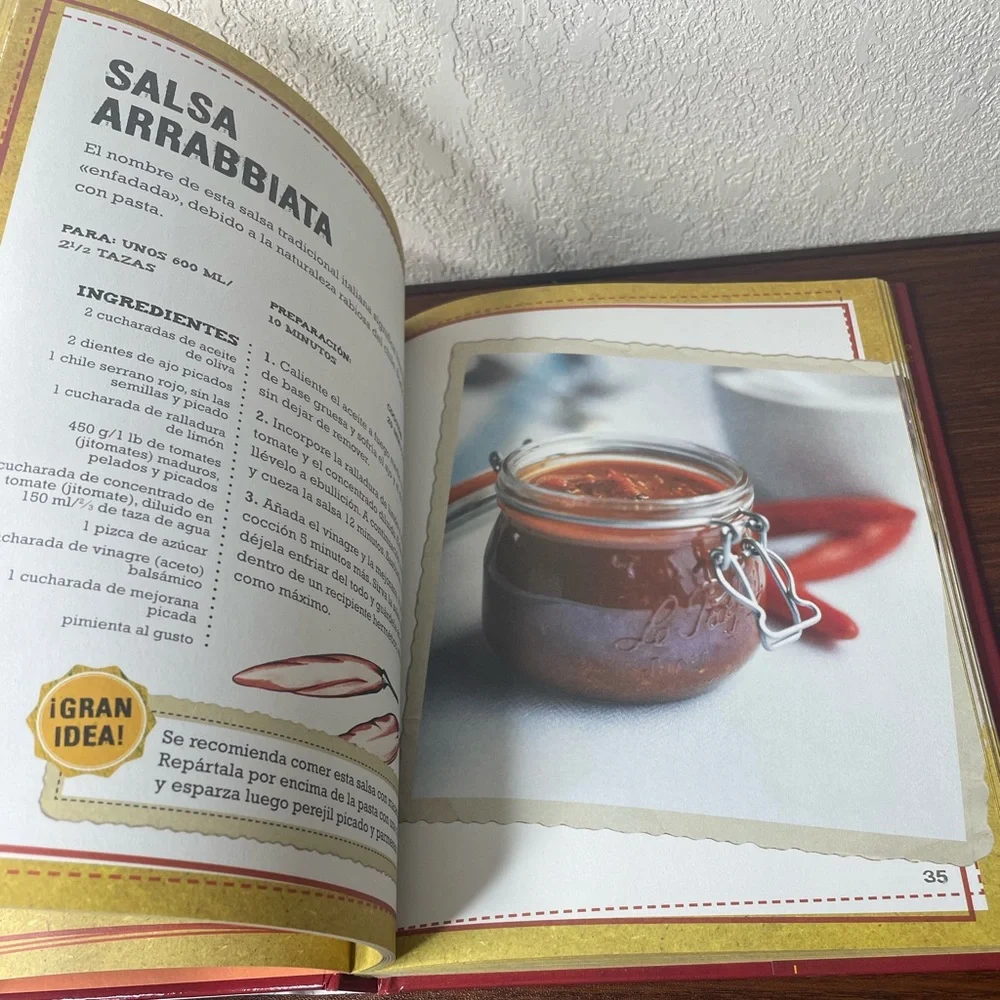 Salsas picantes para valientes Spanish hot spicy recipe hardcover‎ book Hispanic